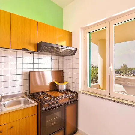 Gorgeous In With Kitchen Zambrone